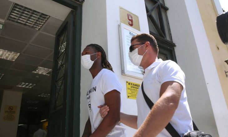 Σεμέδο: Η ανακοίνωση της μητέρας της, το μήνυμα στο Instagram του ποδοσφαιριστή και τα βίντεο
