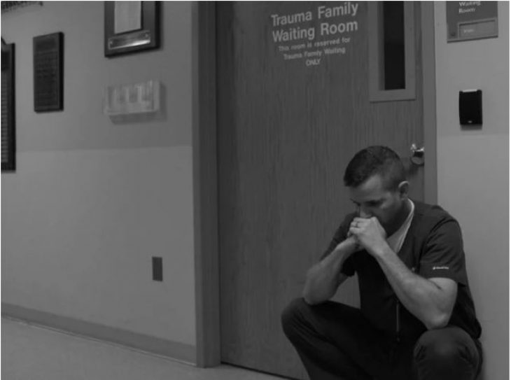 Επιστολή γιατρού: «Πριν πω στους γονείς σου ότι έφυγες από τη ζωή, θα κοιτάξω το προφίλ σου στο Facebook»
