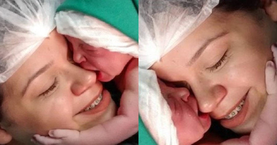 Νεογέννητο αγκαλιάζει σφιχτά την μαμά του δευτερόλεπτα μετά την γέννα