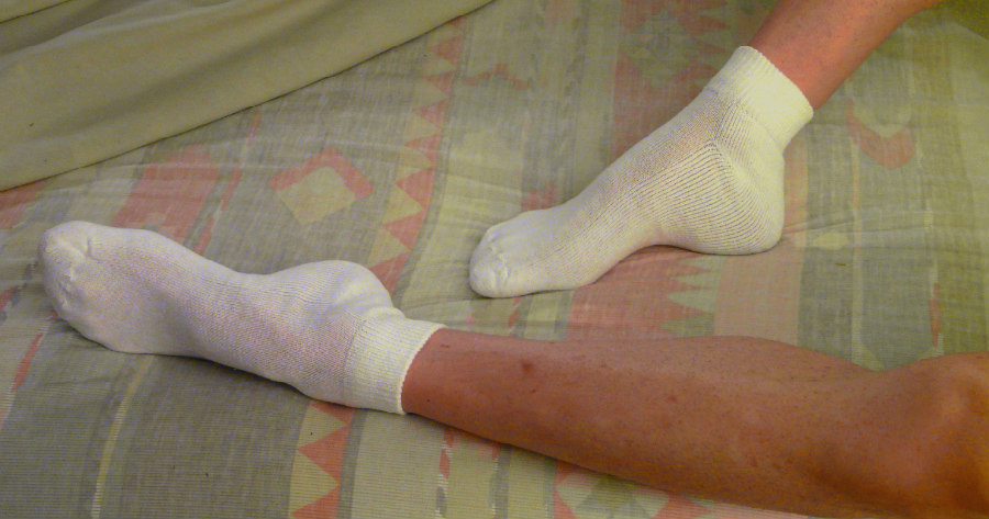 Γιατί επιβάλλεται να φοράμε κάλτσες πριν πέσουμε για ύπνο – Τι συμβαίνει στο σώμα μας