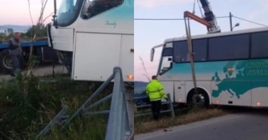 Ατύχημα στα Ιωάννινα: Οδηγός λεωφορείου λιποθύμησε πάνω στο τιμόνι, κατέληξε στις μπάρες το όχημα