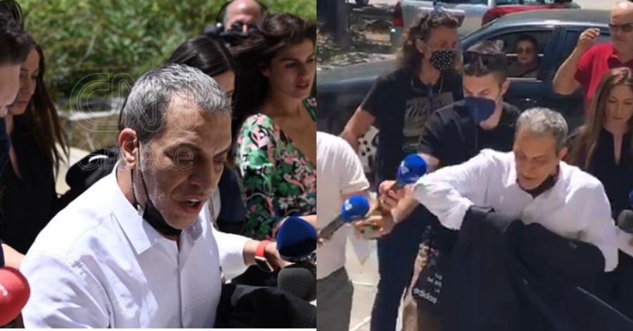 «Βρε καλώς τα παιδάκια», είπε στους δημοσιογράφους ο Θέμης Αδαμαντίδης την ώρα που έφτανε στον εισαγγελέα