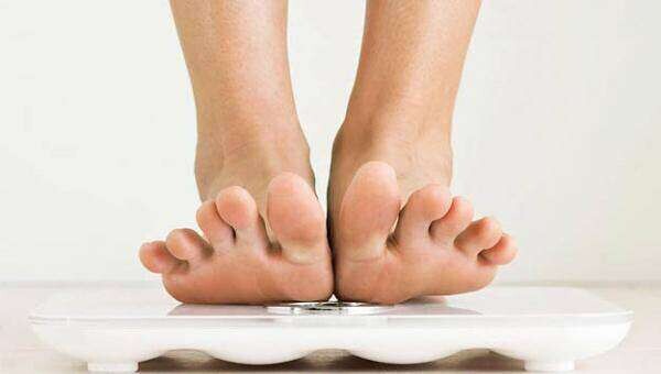 Ιδανικό βάρος: Πόσα κιλά πρέπει να είστε ανάλογα με το ύψος σας