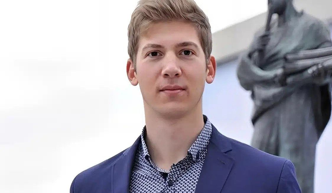 EKTAKTH ΕΙΔΗΣΗ ΓΙΑ ΤΟΝ 33ΧΡΟΝΟ ΓΙΑΤΡΟ ΠΟΥ AΓNOEITAI – ΤΙ ΕΝΤΟΠΙΣΤΗΚΕ