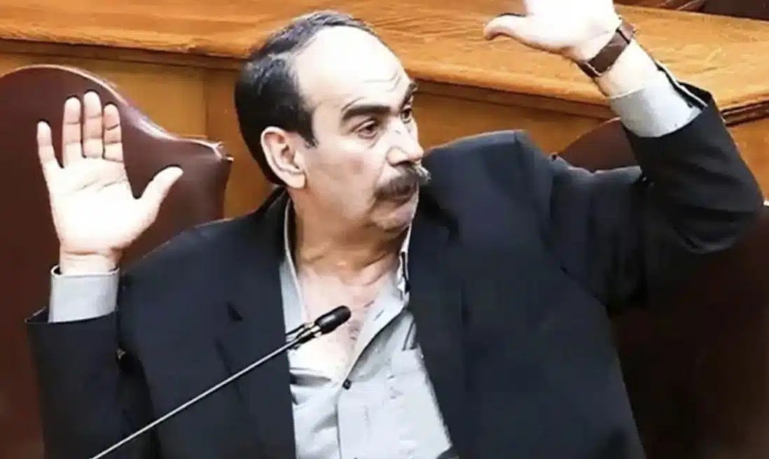 AΠIΣTEYTH ANATPOΠH: Ο «ΦΡΑΠΕΣ» ΠΟΥ ΦΩΝΑΞΑΝ ΣΤΗ ΒΟΥΛΗ, ΙΣΩΣ ΔΕΝ ΕΙΝΑΙ Ο «ΦΡΑΠΕΣ» ΤΟΥ ΟΠΕΚΕΠΕ