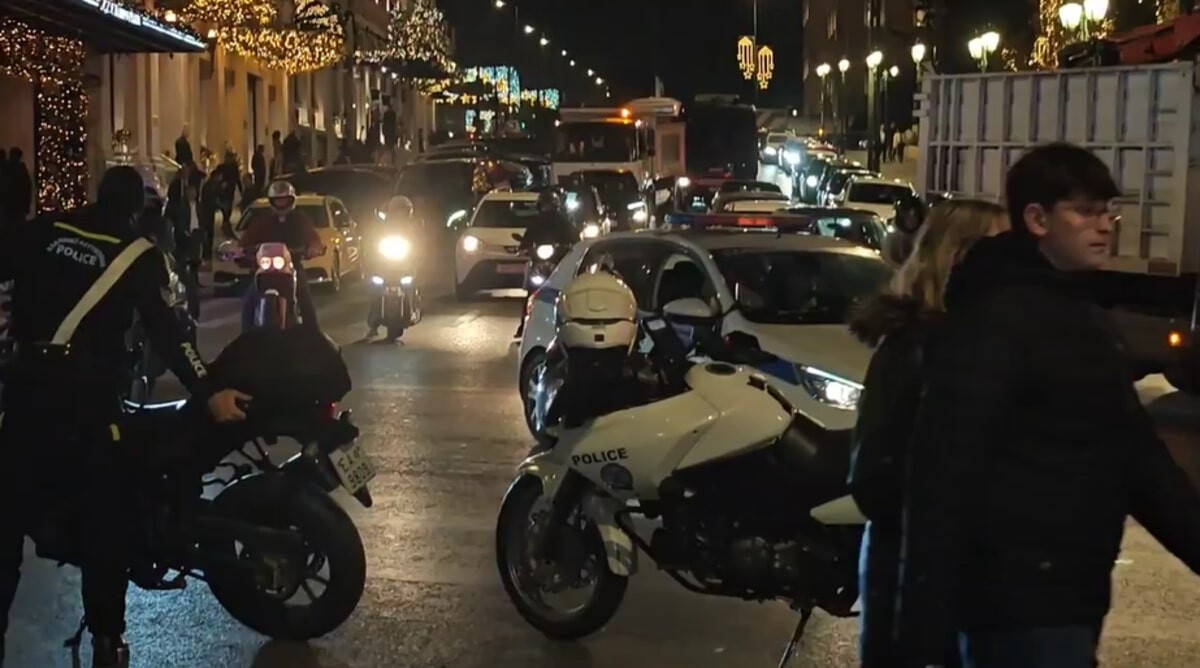 Πανικός ΤΩΡΑ στο Σύνταγμα – Έκλεισε ο δρόμος