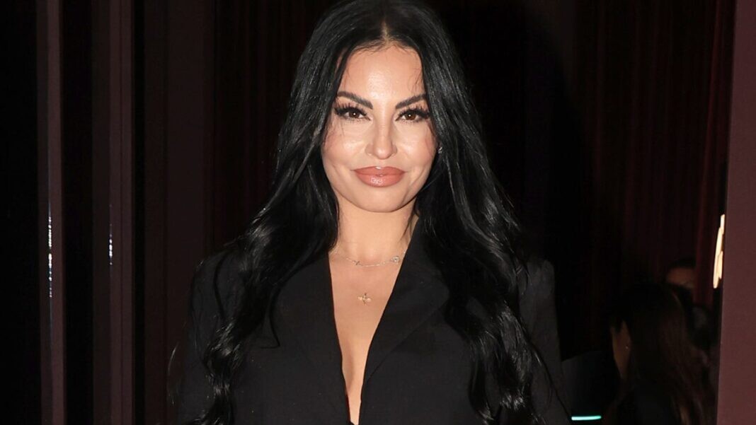 ΣΤΟ ΑΣΤΥΝΟΜΙΚΟ ΤΜΗΜΑ Η ΔΗΜΗΤΡΑ ΑΛΕΞΑΝΔΡΑΚΗ