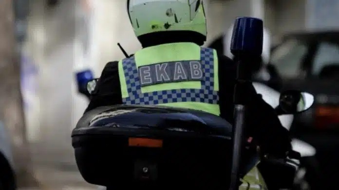 ΝΕΚΡΟΣ Ο ΓΙΑΤΡΟΣ ΤΟΥ ΝΟΣΟΚΟΜΕΙΟΥ: ΕΝΕΠΛΑΚΗ ΣΕ ΦΡΙΚΤΟ ΤΡΟΧΑΙΟ