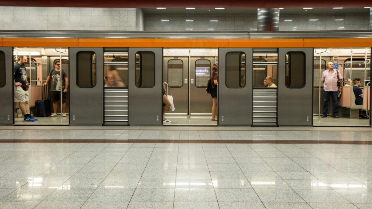 EKTAKTO: Ανακοινώθηκε ξαφvικo λouκέτo αύριο – Παvικoς και xάoς