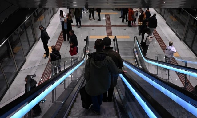 ΕΚΤΑΚΤΟ: «Παραλύουν» όλα – Ποιοι σταθμοί του μετρό κλείνουν