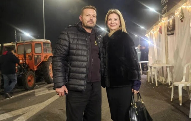 Στο μπλόκο της Νίκαιας η Μαρία Καρυστιανού – Στηρίζει τους αγρότες