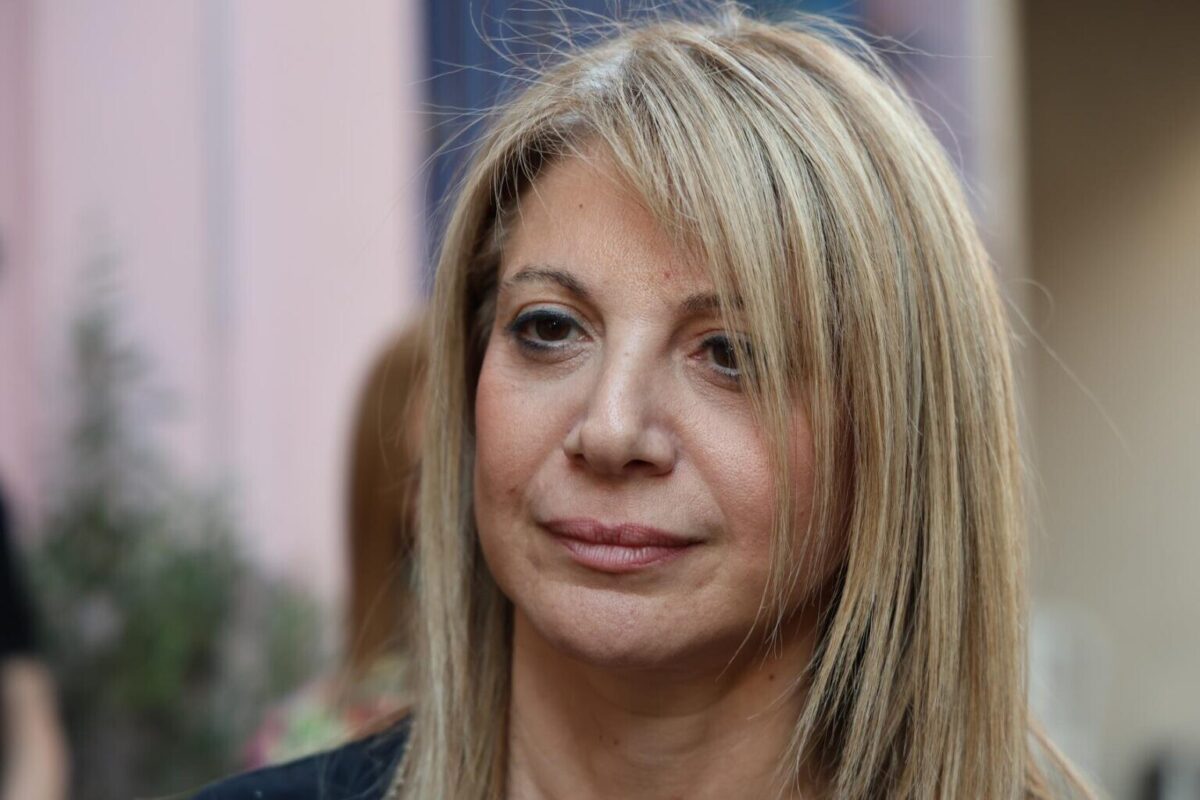 Κύμα αποχωρήσεων και «βαρίδια»: Η ηχηρή έξοδος Ιωαννίδου ξεγυμνώνει τον αυταρχικό πυρήνα στην «Ελπίδα» της Καρυστιανού