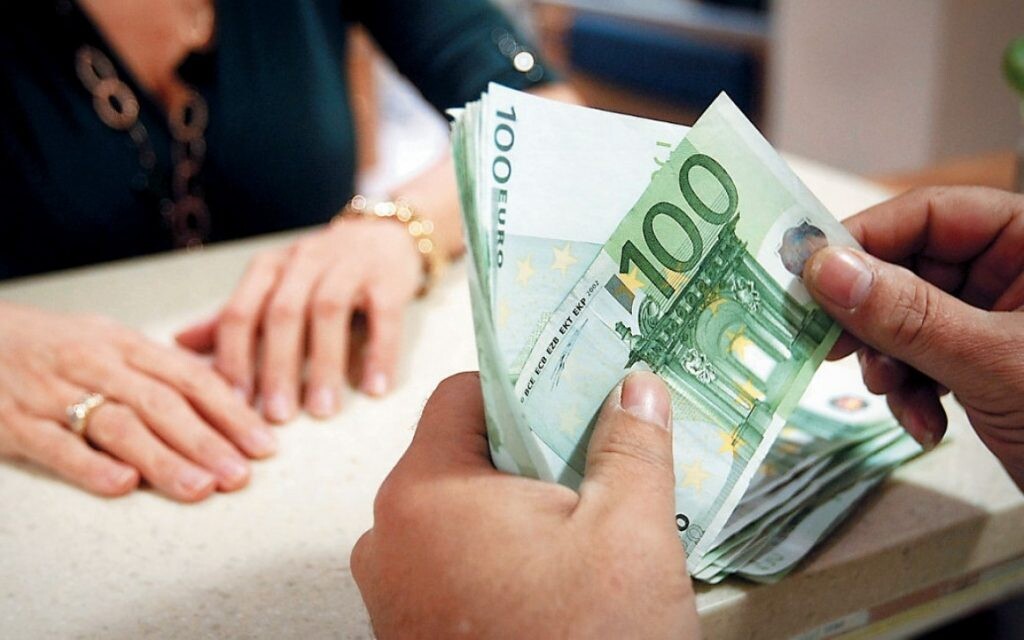 Έκπληξη με την κατάθεση πρότασης νόμου για τη 13η σύνταξη
