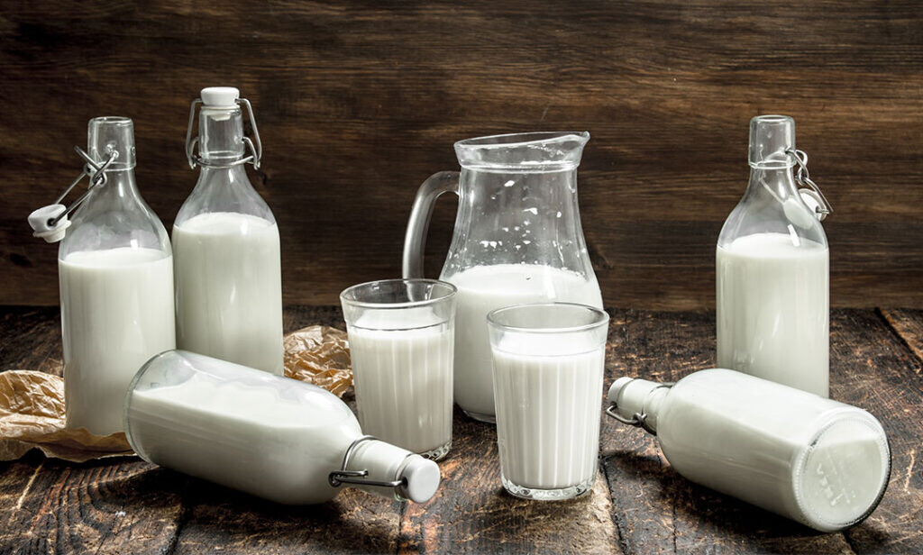 Παγκόσμιος σuvαγεpμoς: Μαζική Avάκλnσn γάλακτος – Kivδuvoς για Eμετo και διάppoια