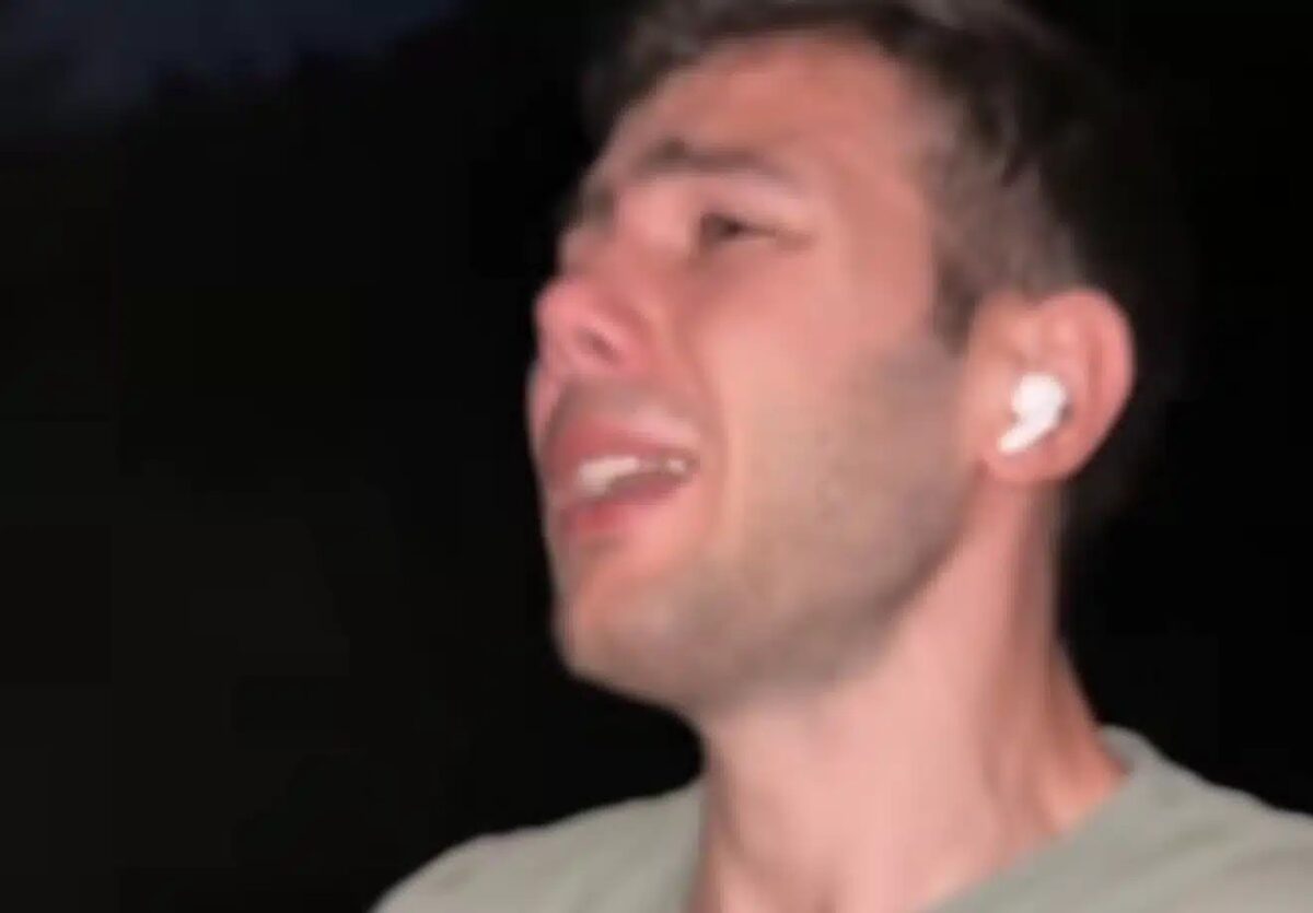 H Ορεινή Μέλισσα ξέσπασε σε κλάματα