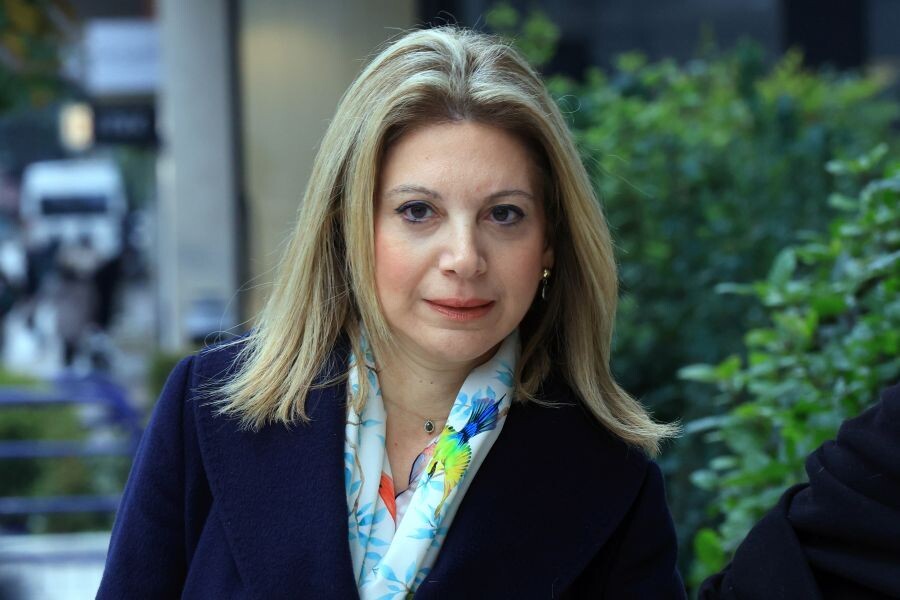 EKTAKTO TΩΡΑ ΓΙΑ ΤΟΝ ΑΡΧΗΓΟ ΤΟΥ ΚΟΜΜΑΤΟΣ ΤΗΣ ΚΑΡΥΣΤΙΑΝΟΥ: ΑΣΠΡΟΣ ΚΑΠΝΟΣ