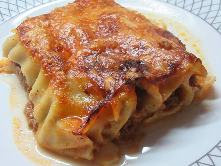 Τα πιο ζουμερά κανελόνια με κιμά και τυριά – Με τραγανή κρούστα που θα λατρέψετε!