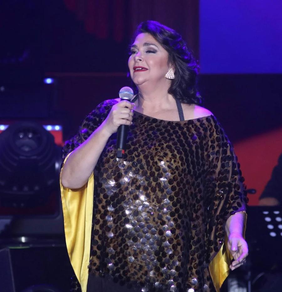 Αγνώριστη σήμερα στα 65 η πασίγνωστη τραγουδίστρια μεγάλων επιτυχιών