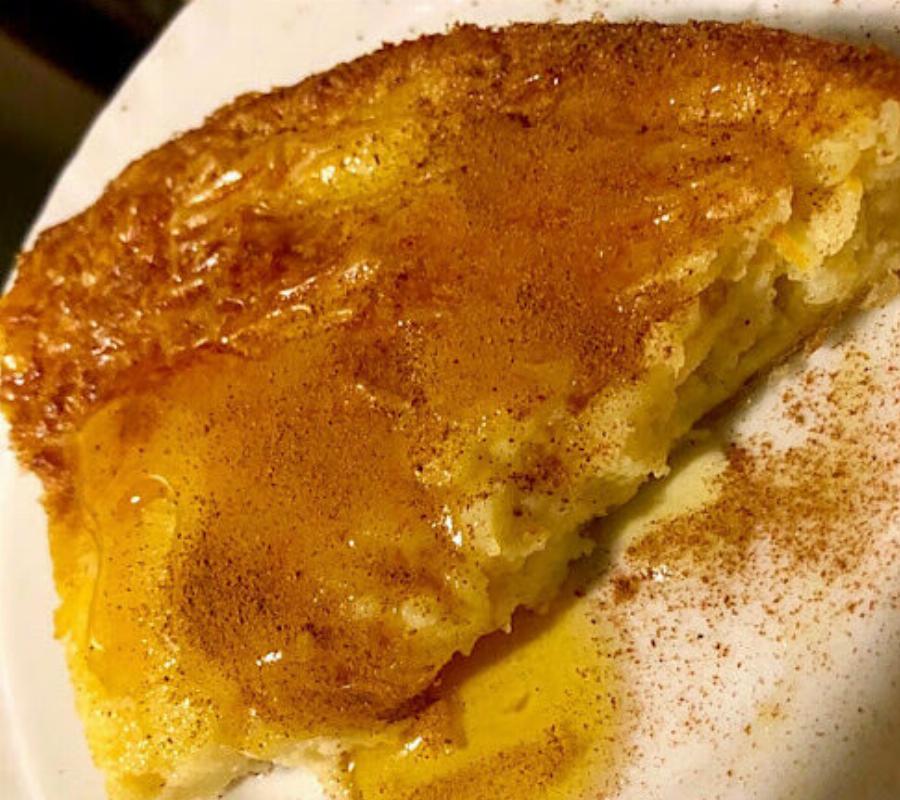 Όταν έφτιαξα αυτή τη γαλατόπιτα δεν έμεινε ούτε κομμάτι – Τραγανό φύλλο και κρέμα που τρέμει!