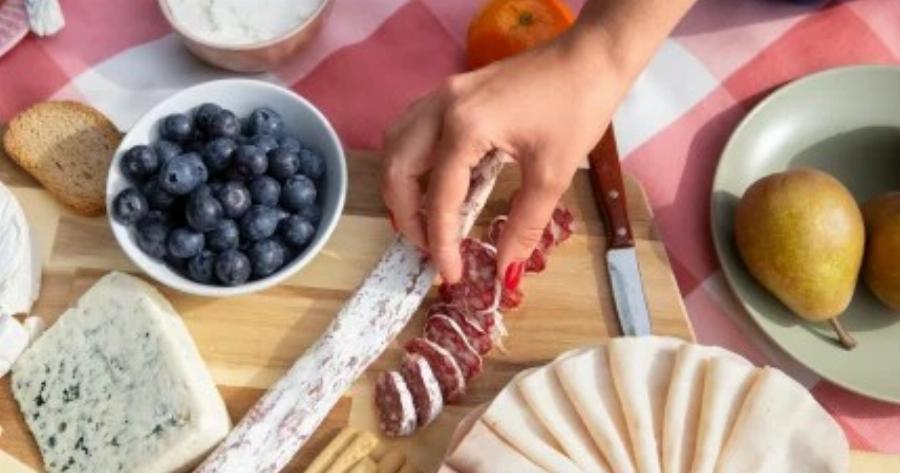 Ανακαλείται αλλαντικό με επικίνδυνο μικρόβιο: «Μην το καταναλώσετε»