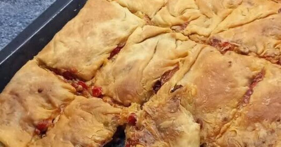 Η πιο μυρωδάτη μανιταρόπιτα με σπιτικό φύλλο – Τραγανή απ’ έξω και ζουμερή μέσα!