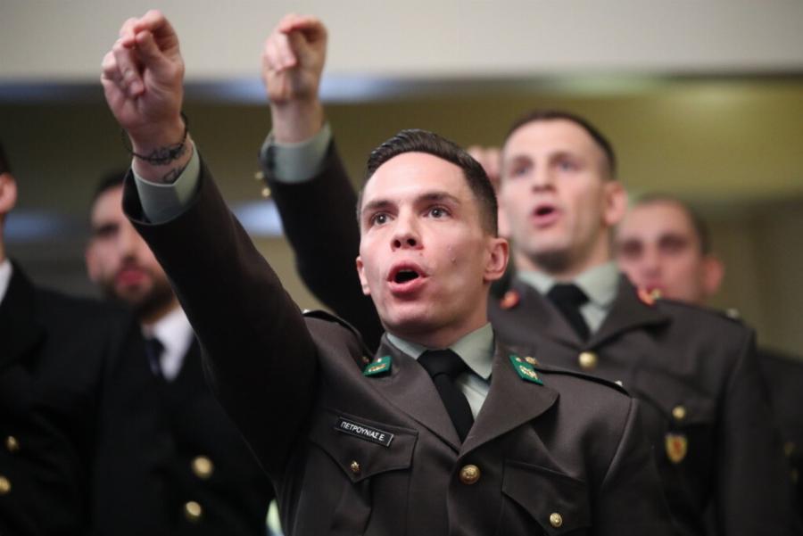 Τους χειροκρότησαν όλοι οι Έλληνες: Ορκίστηκαν έφεδροι αξιωματικοί οι Πετρούνιας, Τεντόγλου και όλοι οι εν ενεργεία Ολυμπιονίκες