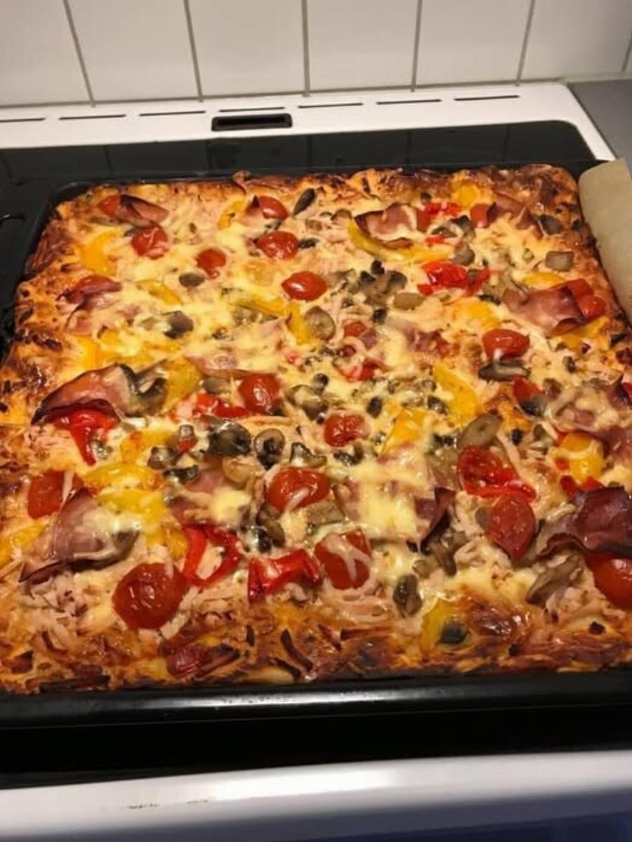 Η πιο εύκολη σπιτική πίτσα – Με ζυμάρι που πετυχαίνει πάντα