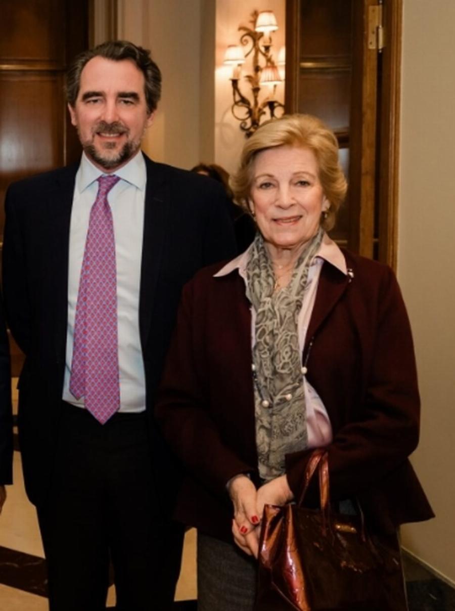 “Θα είσαι για πάντα Βασίλισσα”: Η Άννα Μαρία συνόδευσε τον Νικόλαο στην Ελλάδα με πανάκριβη τσάντα για πολύ σημαντικό λόγο