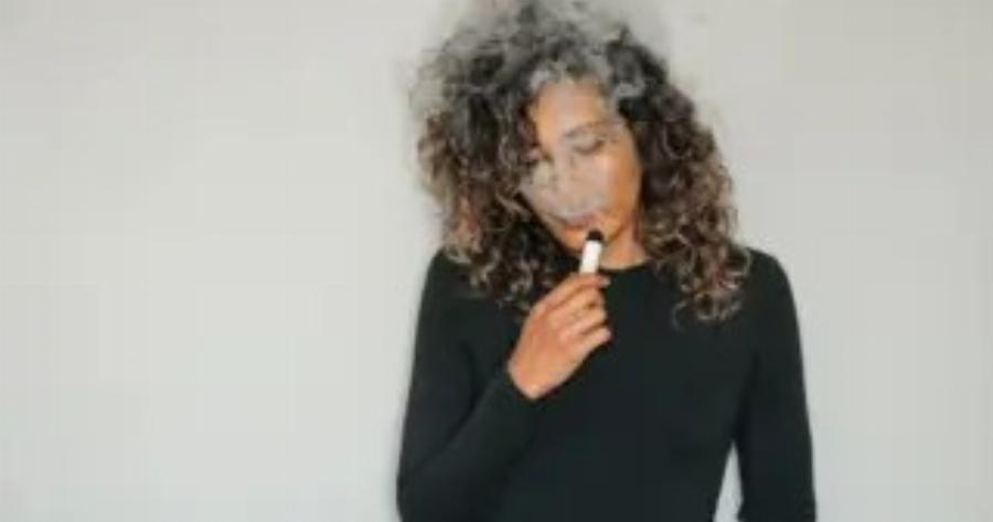Σοκάρει νέα έρευνα: Το vaping συνδέεται με καρκίνο – Τέλος ο μύθος της «ασφαλούς» εναλλακτικής για το κάπνισμα