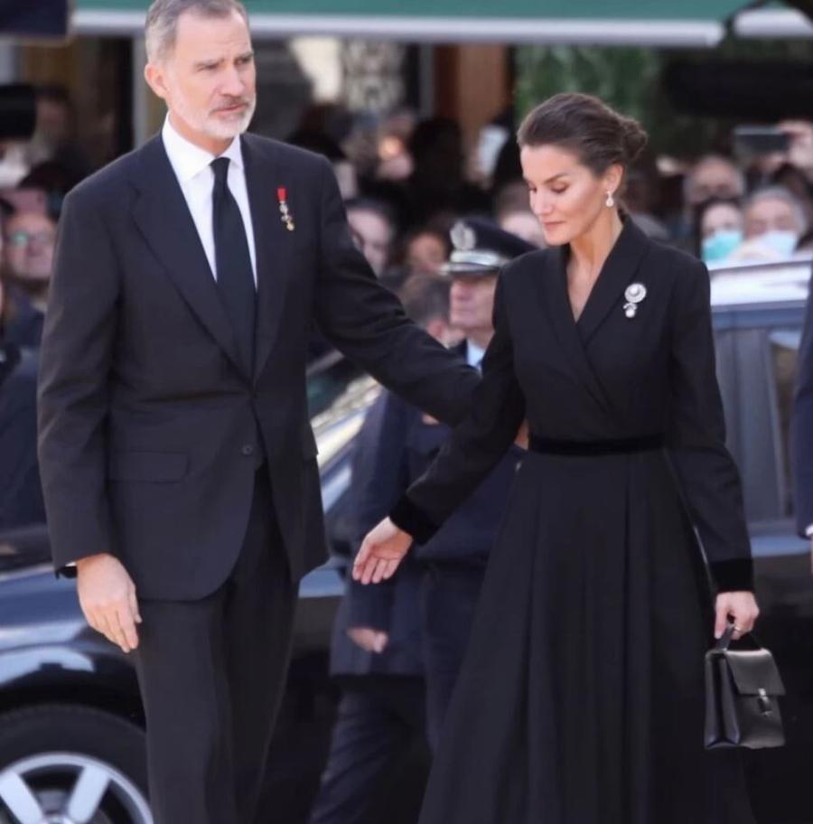 Χωρισμός σκάνδαλο σε διάσημο ζευγάρι : Τα είχε κρυφά με τον πρώην της αδερφής της – Ο σύζυγός της πήρε τα παιδιά τους