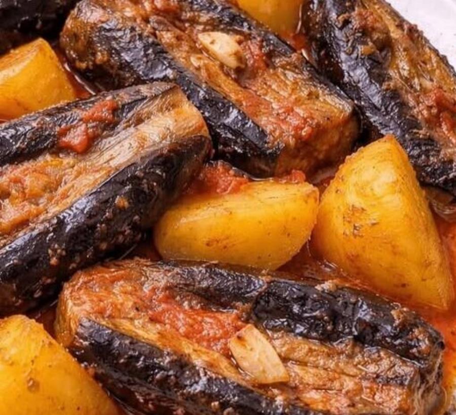 Το πιο νόστιμο λαδερό με μελιτζάνες και πατάτες – δεν έμεινε ούτε μπουκιά