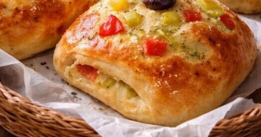 Ατομικά ψωμάκια πίτσας: Η εύκολη συνταγή για αφράτα πιτσόψωμα στο σπίτι