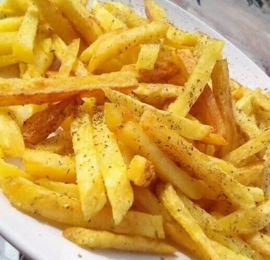 Οι πατάτες φούρνου που γίνονται σαν τηγανητές – Το απλό κόλπο
