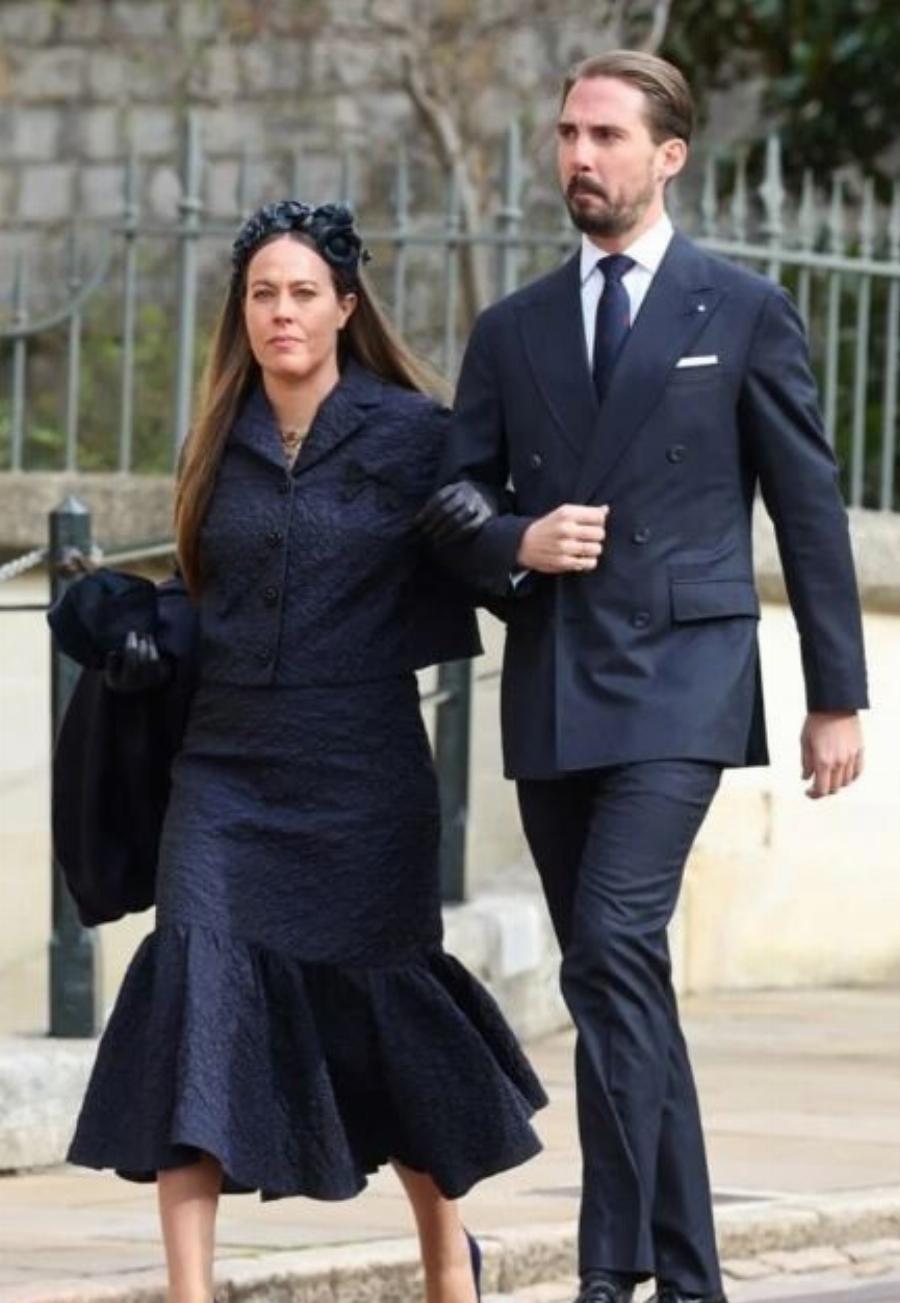 Μνημόσυνο Βασιλιά Κωνσταντίνου: Ο κούκλος γιος της Μαρί Σαντάλ και του Παύλου, όλες κοιτούσαν εκείνον