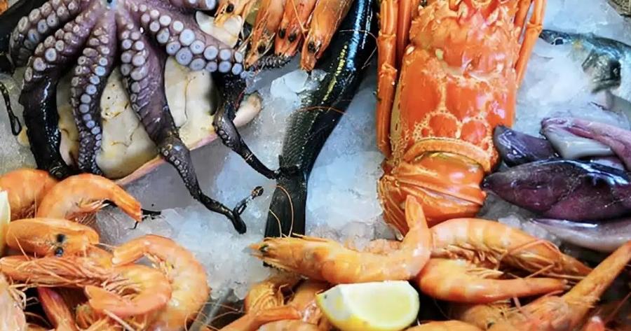 ΑΝΑΚΑΛΟΥΝΤΑΙ ΠΑΝΩ ΑΠΟ 4Ο ΤΟΝΟΙ ΠΑΣΙΓΝΩΣΤΩΝ ΘΑΛΑΣΣΙΝΩΝ ΜΟΛΥΣΜΕΝΑ ΜΕ ΡΑΔΙΕΝΕΡΓΕΙΑ – ΣΥΝΑΓΕΡΜΟΣ ΣΕ ΜΕΓΑΛΑ ΣΟΥΠΕΡΜΑΡΚΕΤ