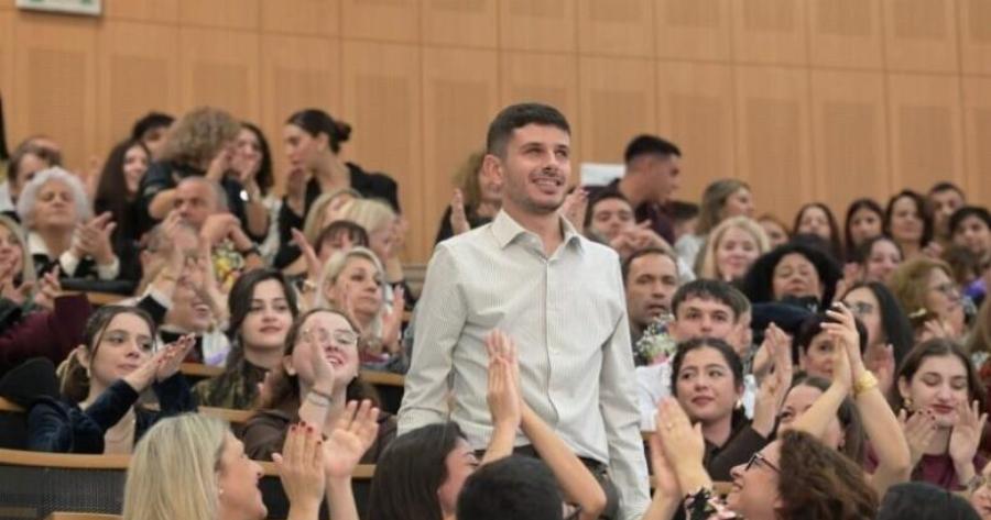 Ο Κωνσταντίνος–Εφραίμ Τσαγκατάκης είναι ο πρώτος απόφοιτος του ΕΛΜΕΠΑ με ολική απώλεια όρασης