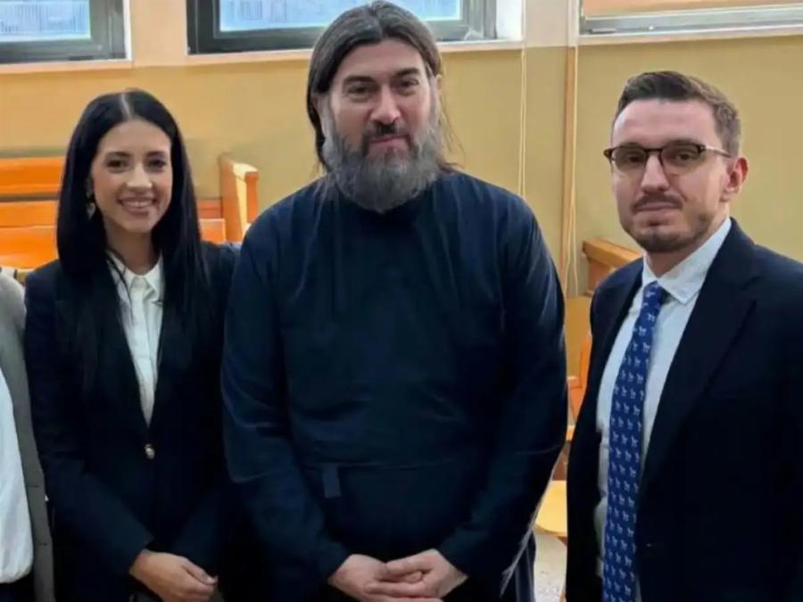 Πάνος Μουζουράκης για πατέρα Αντώνιο: Η ανάρτηση για την αθώωση και τα ερωτήματα για τα ΜΜΕ