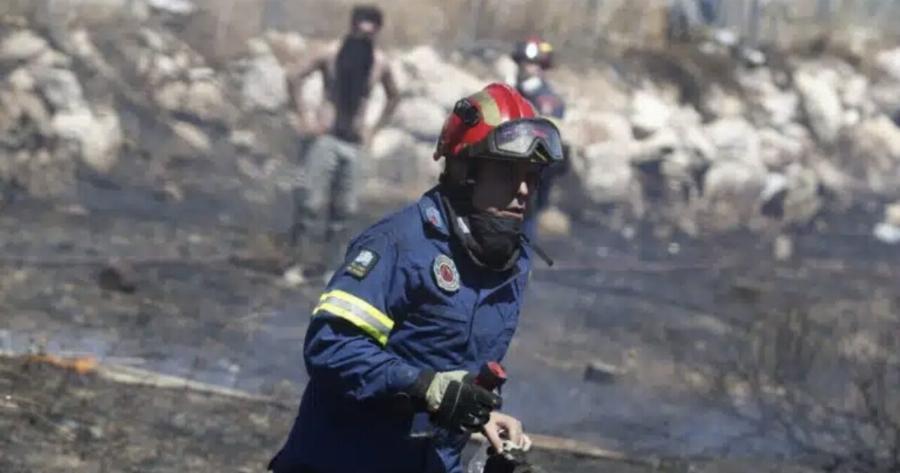 Συνελήφθη ο ιδιοκτήτης γνωστής ταβέρνας για τη φωτιά στη Βαρυμπόμπη