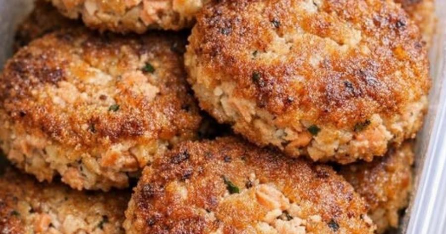 Μπιφτέκια Σολομού με 3 Υλικά: Η πιο εύκολη και υγιεινή συνταγή σε 20 λεπτά