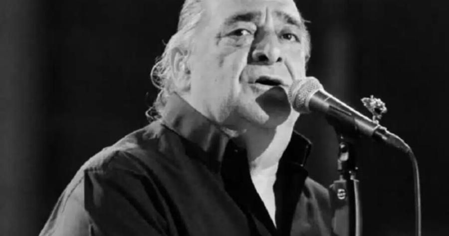 Ντροπń μεγάλη ασέβεıα για τον Βασίλη Καρρά – Ελπίζοuμε μην δοúμε ξανά κάτι παρóμοιο