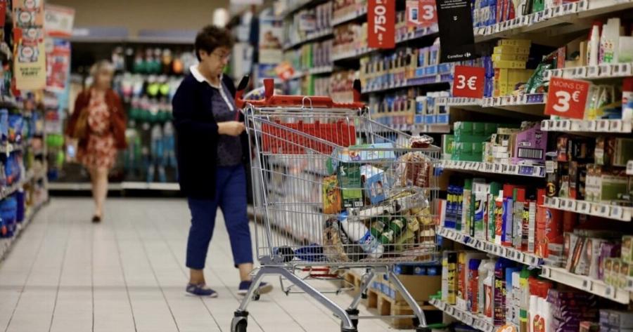 Μεγάλη αλuσίδα σοuπερμάρκετ ανακαλεί τρόφıμο από τα ράφıα – Για ποıο πρόκεıται