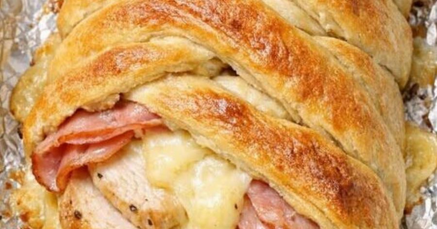 Εύκολη κοτόπιτα με σφολιάτα και 4 υλικά, γρήγορη συνταγή για ζουμερό και νόστιμο φαγητό στον φούρνο