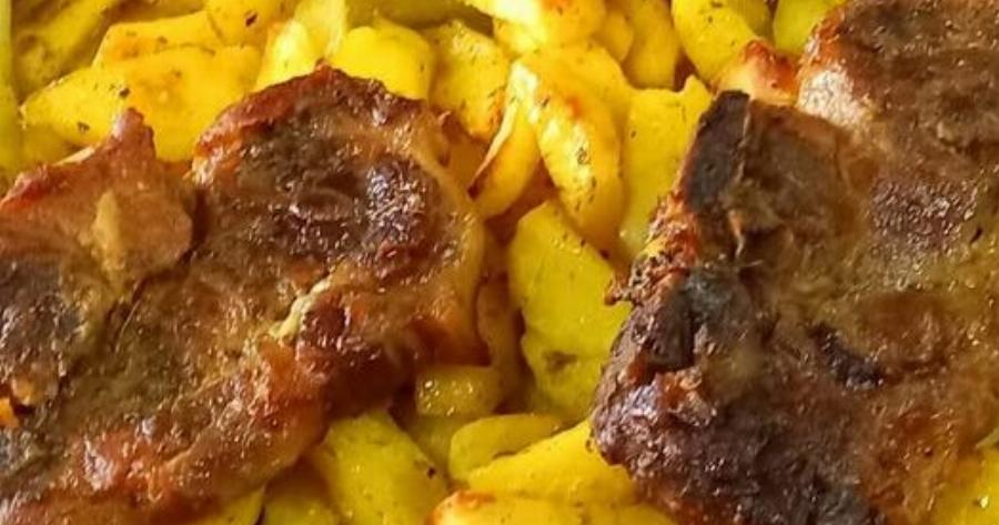 Μπριζόλες φούρνου με πατάτες – Το μυστικό της γιαγιάς