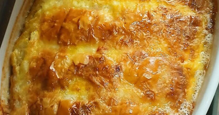 Τυρόπιτα με 3 υλικά που λιώνει στο στόμα – Γίνεται σε 5 λεπτά