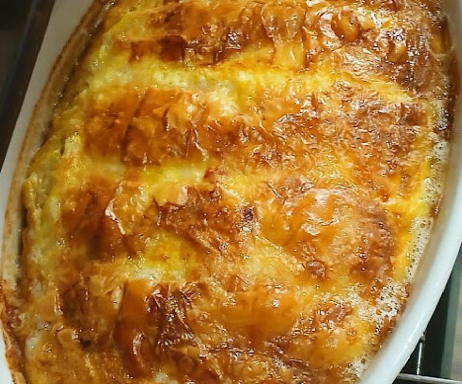 Τυρόπιτα με 3 υλικά που λιώνει στο στόμα – Γίνεται σε 5 λεπτά