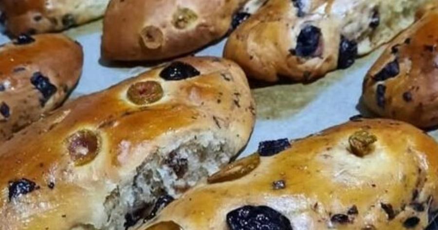 Σπιτικά ελιόψωμα σαν φούρνου – Τραγανά απ’ έξω και αφράτα μέσα