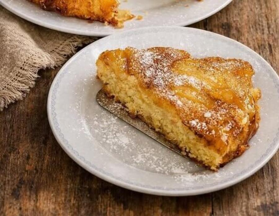 Αναποδογυριστή μηλόπιτα στο φούρνο – Αφράτη με καραμελωμένα μήλα