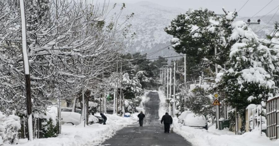 «Πολικό εξπρές» από τα Μερομήνια: Στα «λευκά» η χώρα με τη νέα χρονιά – Πότε αναμένεται να «χτυπήσει» το έντονο ψύχος