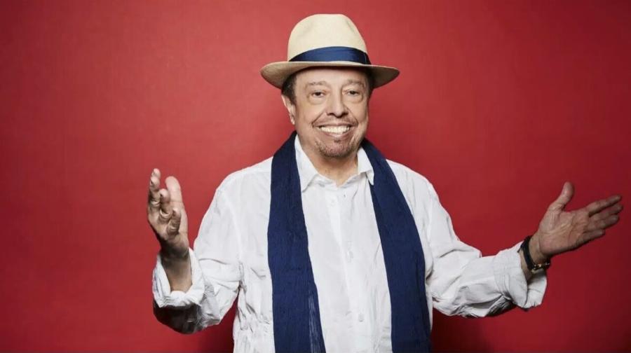 Πέθανε αγαπημένος θρυλικός τραγουδιστής – Όλοι έχουμε χορέψει τα τραγούδια του