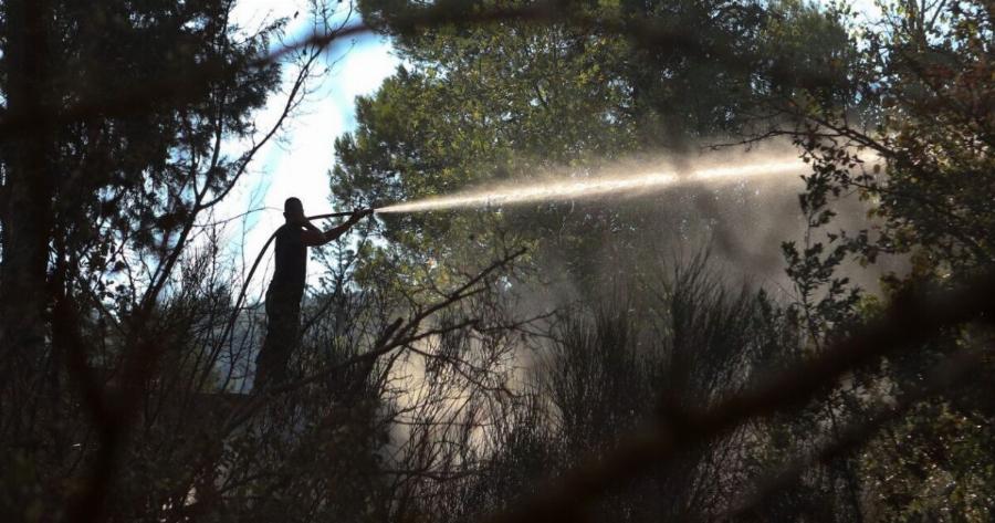 Φωτιά στη Γλυφάδα: «Τη βάλαμε για παιχνίδι» – Τι είπαν οι δύο ανήλικοι